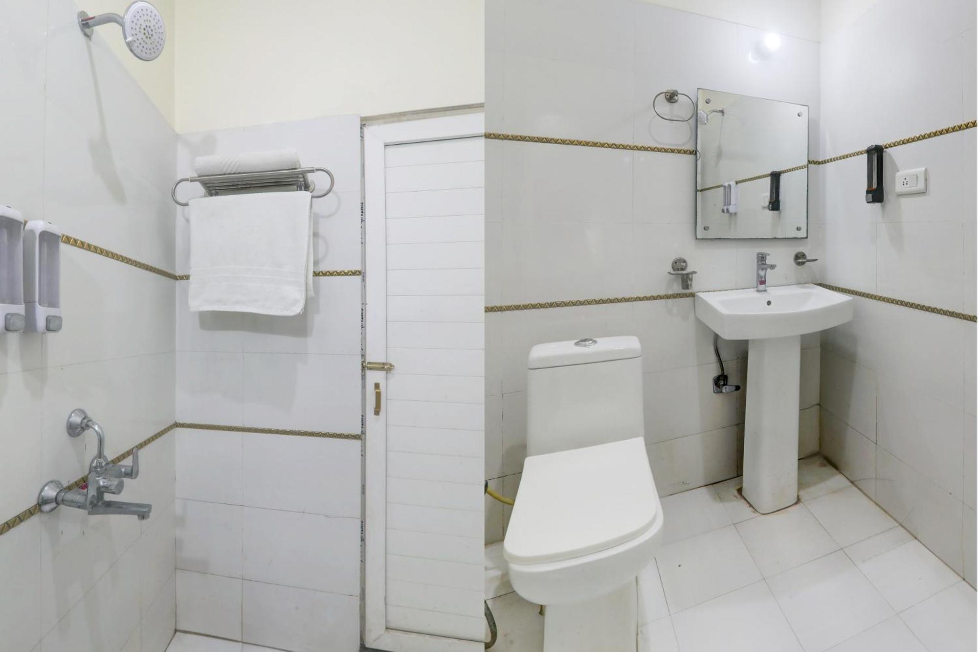 Super Hotel O Banthara Near Airport Banthra Sikandarpur Zewnętrze zdjęcie
